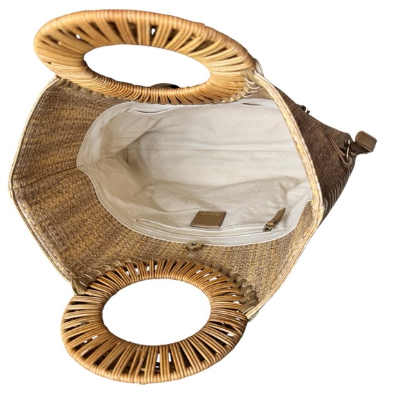 Dolce Vita
Lilah Foldover Clutch - Picture 10 of 11